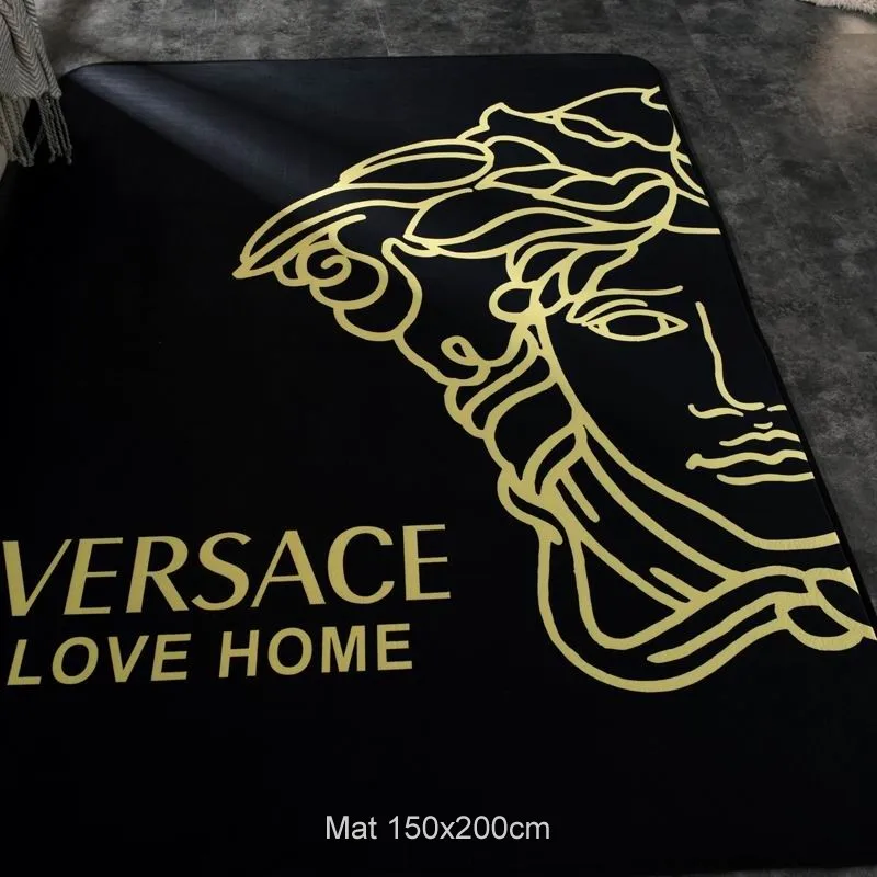 20 Versace 1.5x2 m  (6)